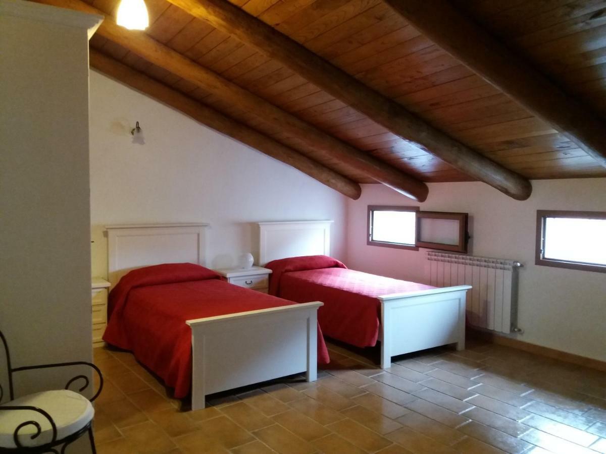 B&B Il Melograno Tortorella Εξωτερικό φωτογραφία